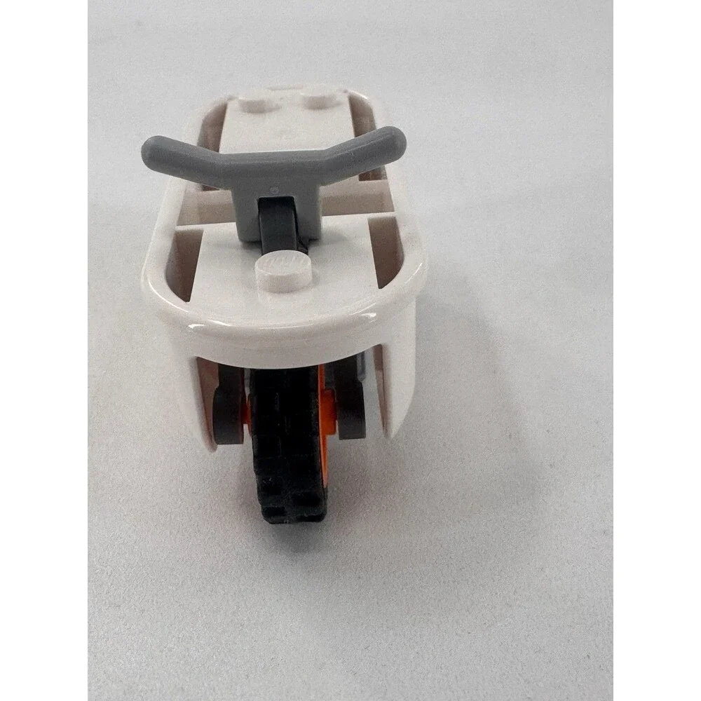 LEGO Minifigure Stunt Motorcycle DUCK BATHTUB RACER Retired Fast Shipping